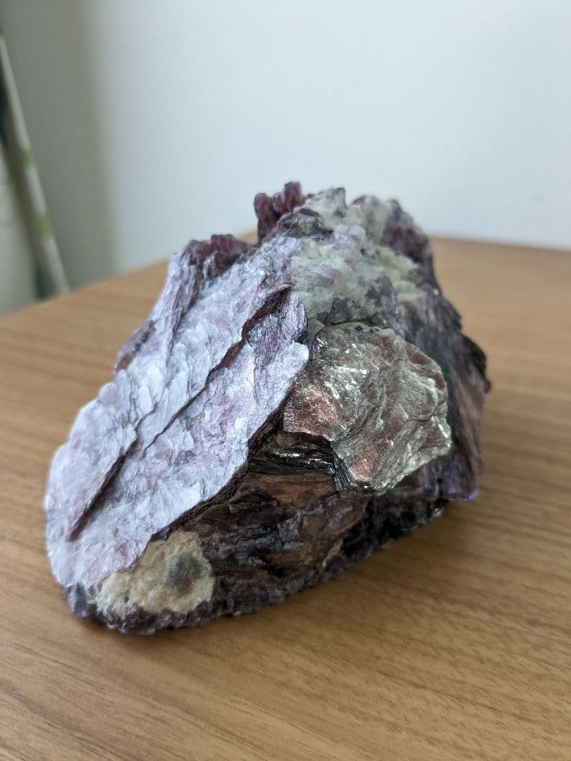 レピドライト原石