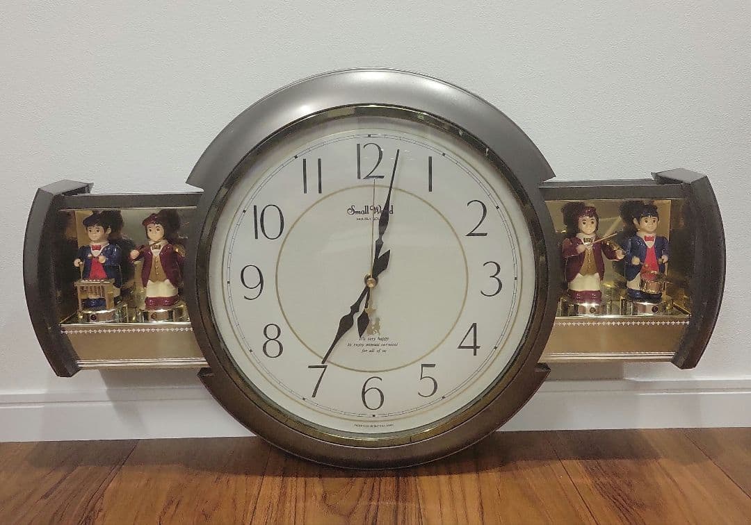 Small World スモールワールドからくり時計