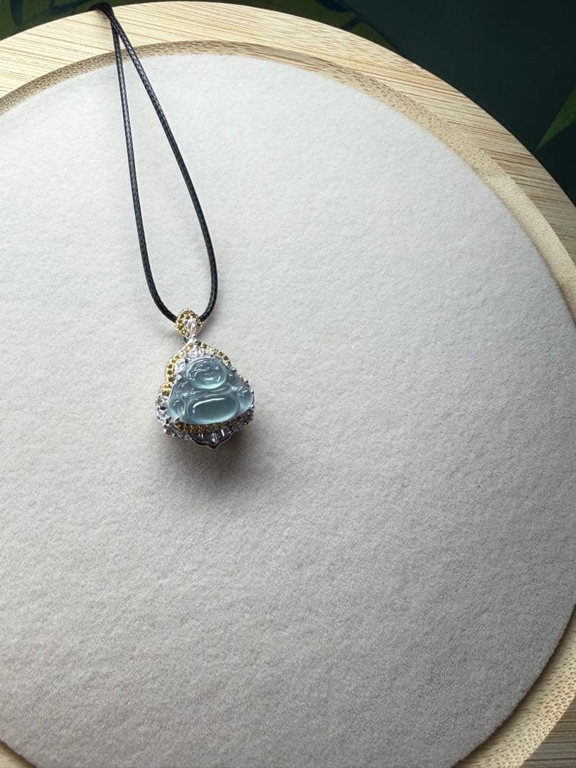 新入荷❣️天然A貨翡翠　縁起物、高氷種、豪華版仏公ネックレストップ