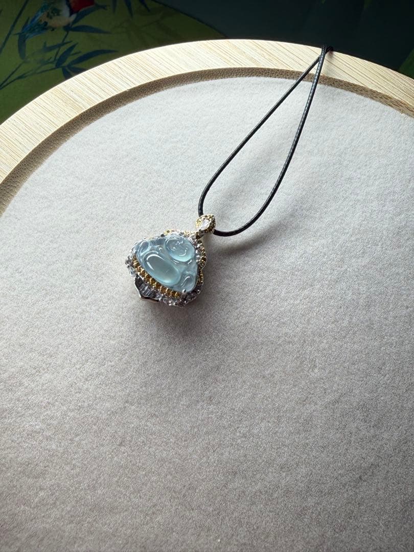 新入荷❣️天然A貨翡翠　縁起物、高氷種、豪華版仏公ネックレストップ