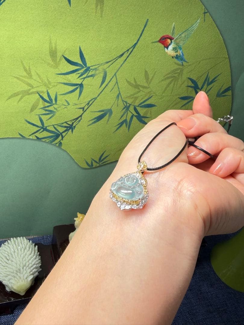 新入荷❣️天然A貨翡翠　縁起物、高氷種、豪華版仏公ネックレストップ