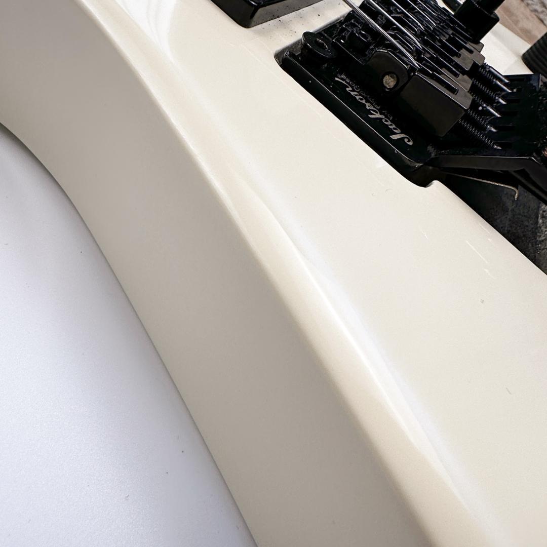 Jackson JS32 Kelly フロイドローズ