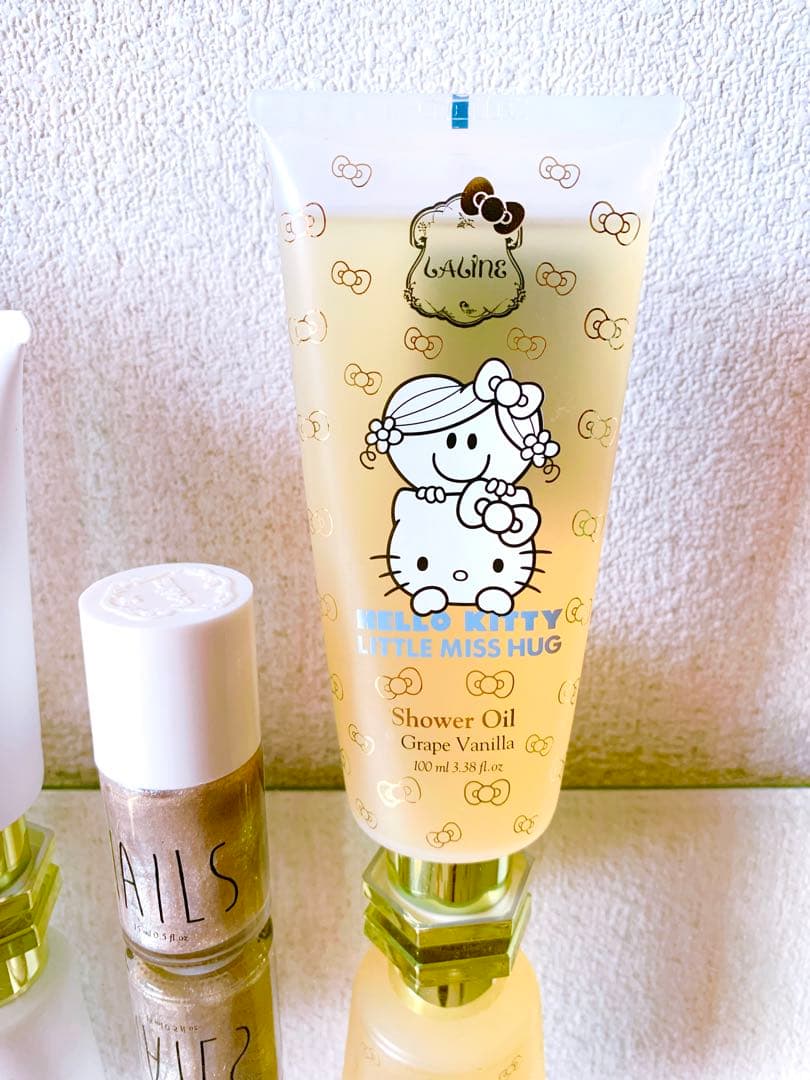 Laline ラリン ハローキティ リトルミスハグ　HelloKitty