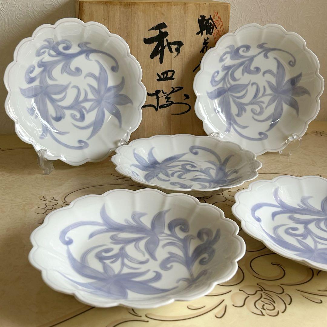 有田焼　賞美堂　観山窯　輪花唐草　和皿揃　5枚セット　白磁　菊割皿　中皿　染付