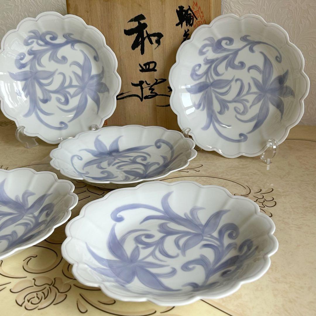 有田焼　賞美堂　観山窯　輪花唐草　和皿揃　5枚セット　白磁　菊割皿　中皿　染付