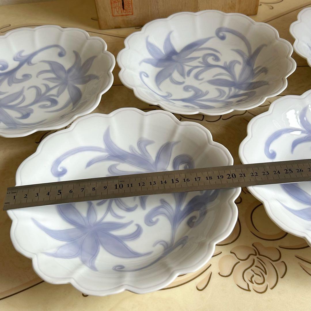 有田焼　賞美堂　観山窯　輪花唐草　和皿揃　5枚セット　白磁　菊割皿　中皿　染付