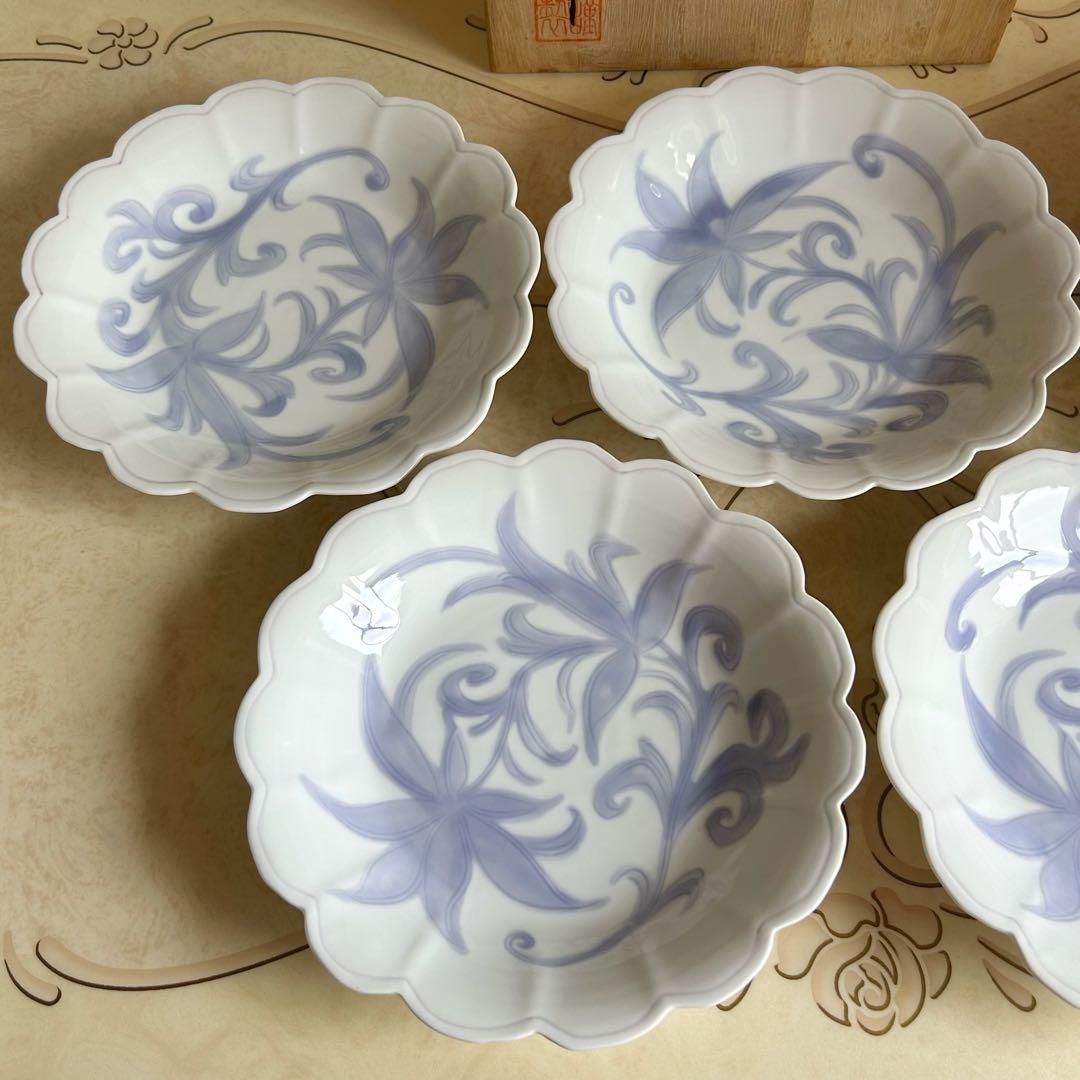 有田焼　賞美堂　観山窯　輪花唐草　和皿揃　5枚セット　白磁　菊割皿　中皿　染付