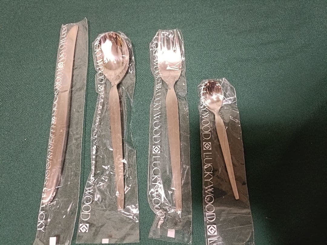 ラッキーウッド 18-12 カトラリー デラックス 24本
