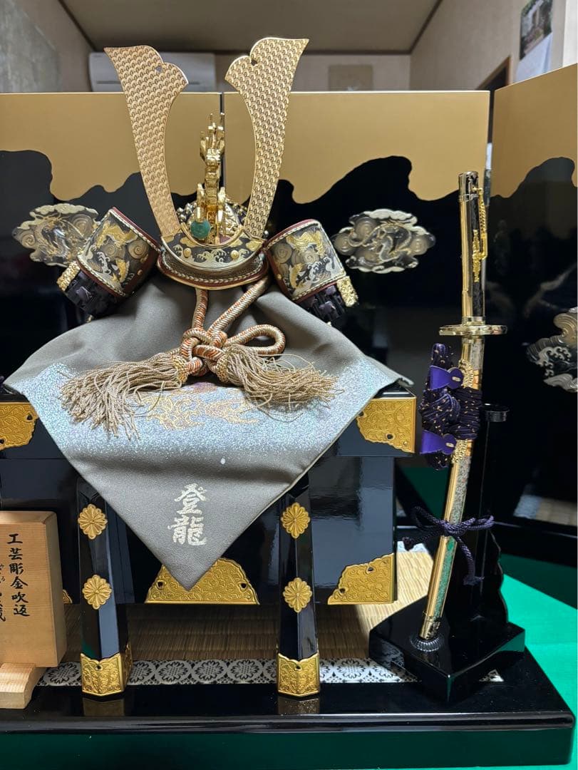 【美品】期間限定お値下げ！五月人形　兜　こどもの日　吉祥　登龍飾り　端午の節句