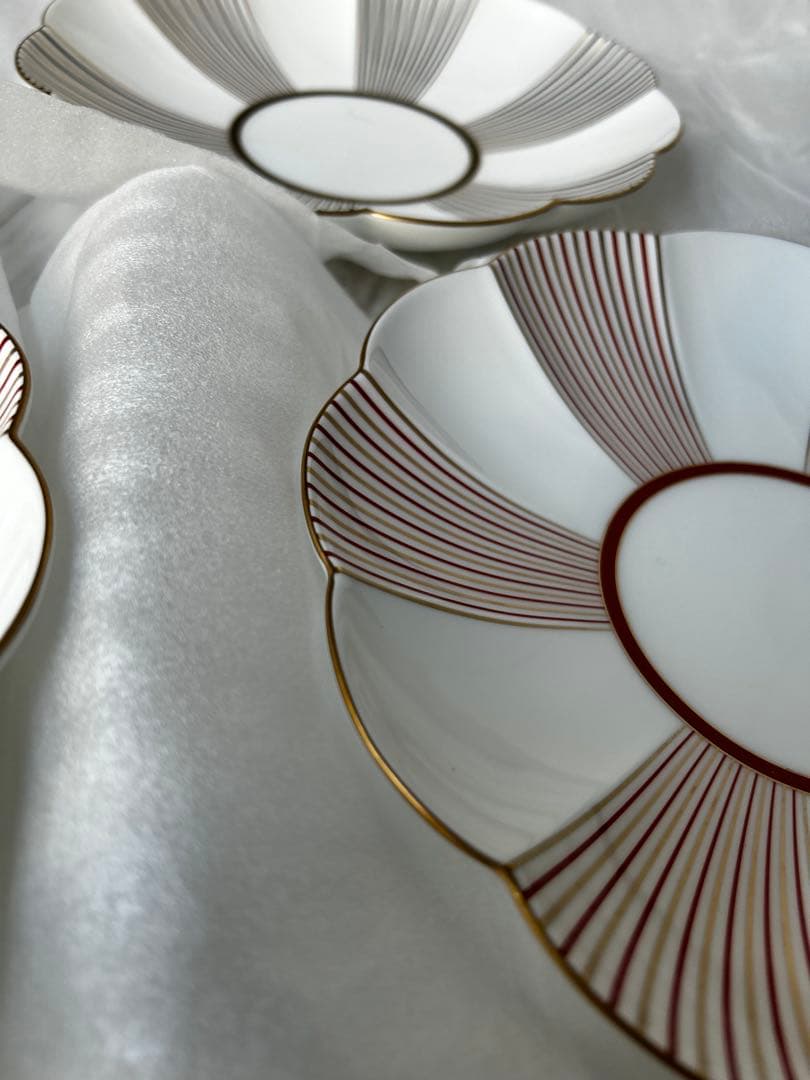 廃盤 入手困難 NIKKO 金沢コレクション 花びら 黒 赤 4枚