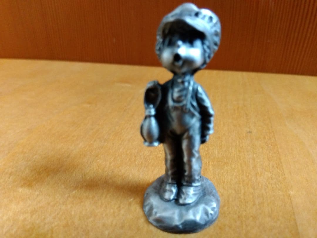 フィギュア（Hallmarkのfine pewter）