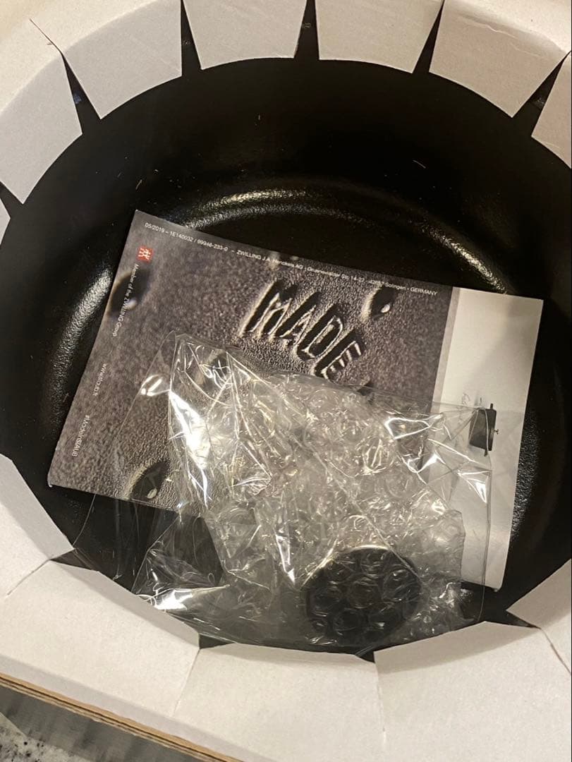 【新品】ストウブ staub ピコ・ココット ラウンド 22cm 鍋 キッチン