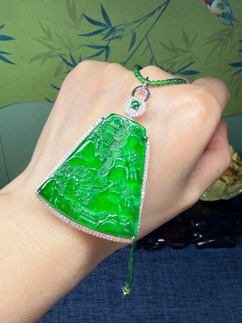 コレクション品❣️ロウカン質翡翠 氷陽緑【錦繍山河】収蔵証明書と鑑定書2点付き