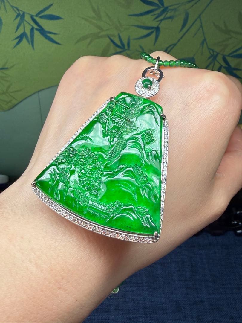 コレクション品❣️ロウカン質翡翠 氷陽緑【錦繍山河】収蔵証明書と鑑定書2点付き