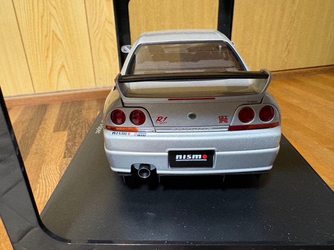 1/18 オートアート ニスモ スカイライン R33 GT-R NISMO