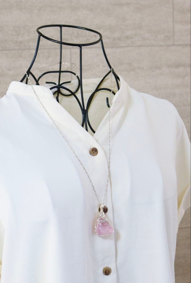 桜色ピンクアンダラクリスタルのワイヤージュエリーネックレス︎︎⟡天然石ペンダント