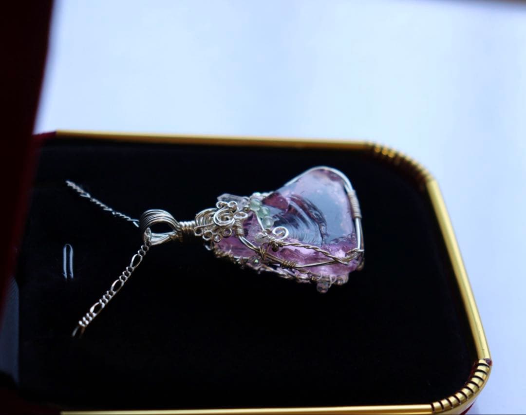 桜色ピンクアンダラクリスタルのワイヤージュエリーネックレス︎︎⟡天然石ペンダント