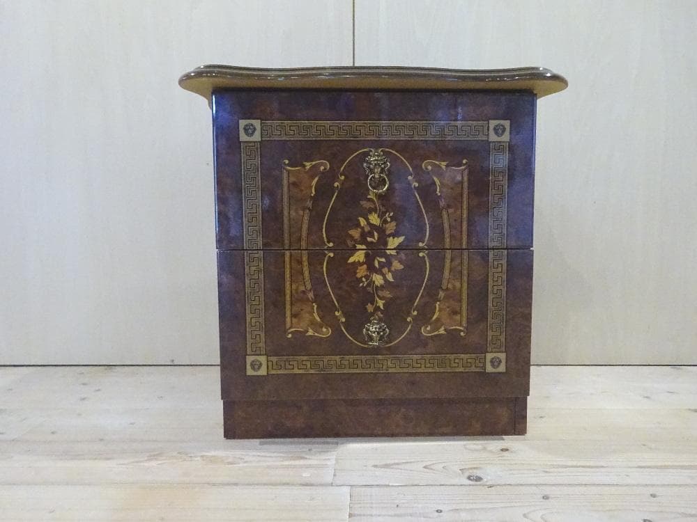 イタリア　ヨーロピアンクラシック　ナイトテーブル　サイドチェスト　美品