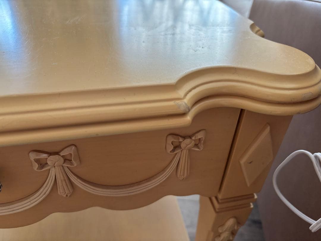 リンホーリン♡リボン木製ナイトテーブル レア イマン 姫家具 週末セール中