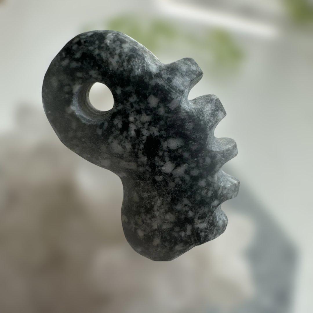 遠野の石 高波動霊石 龍神石 感謝の石 奇跡石 タテガミ勾玉