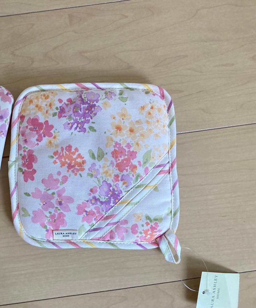 ローラアシュレイエプロンセット