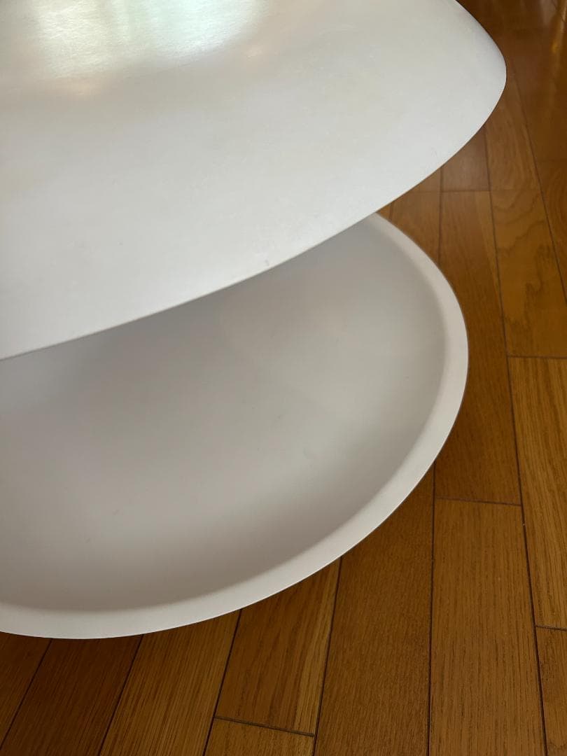 【最終値下げ!】Zanotta ザノッタ　超レア ホワイトシェルサイドテーブル