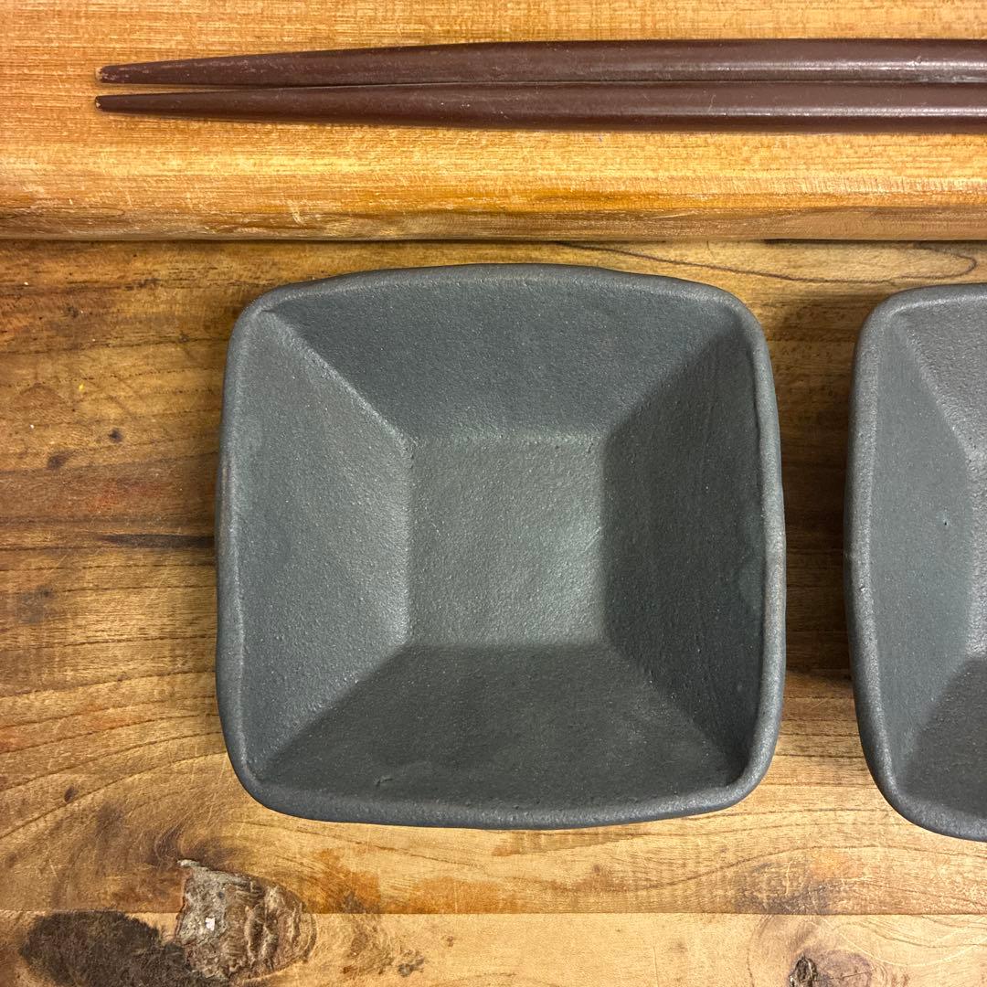 ちゃーさん新品　陶器　陶芸作家　豆皿4個　540