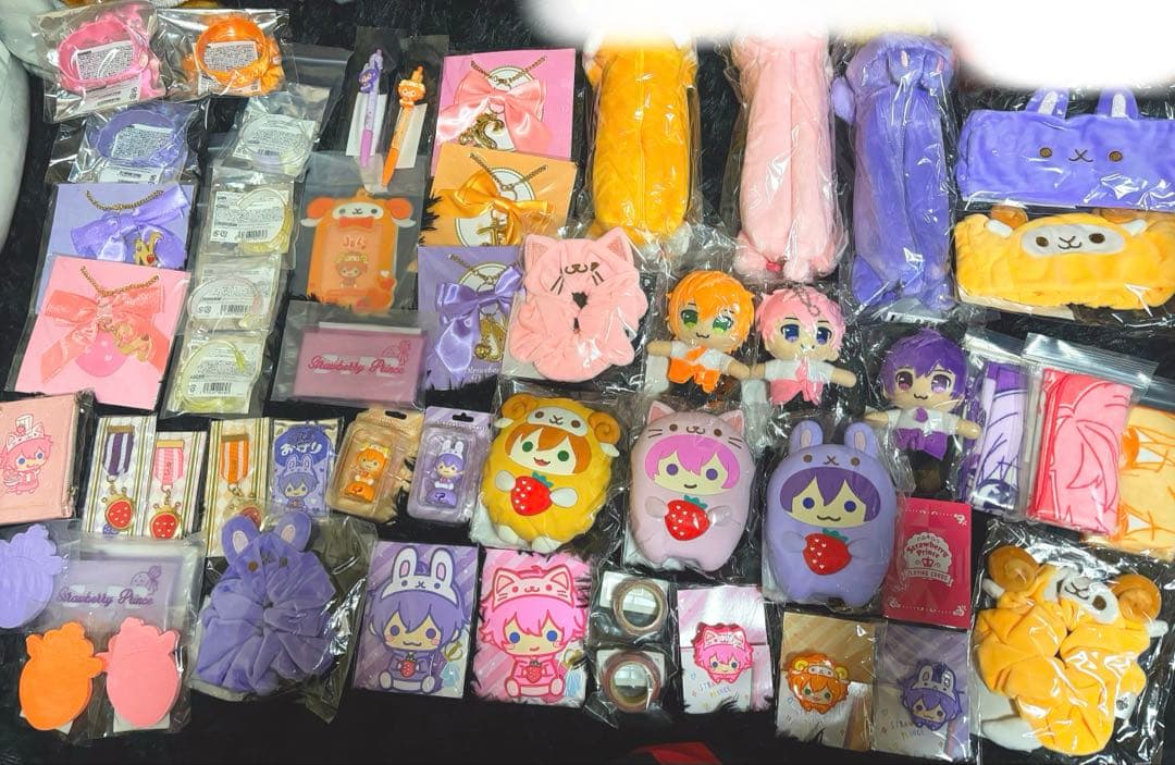 すとぷり オフィシャルグッズ まとめ売り - メルカリ