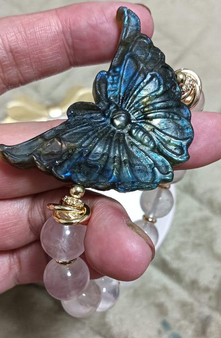 特大サイズのレインボーシラーラブラド蝶々とコロンビア産ピンクレムリアンシード❤❤