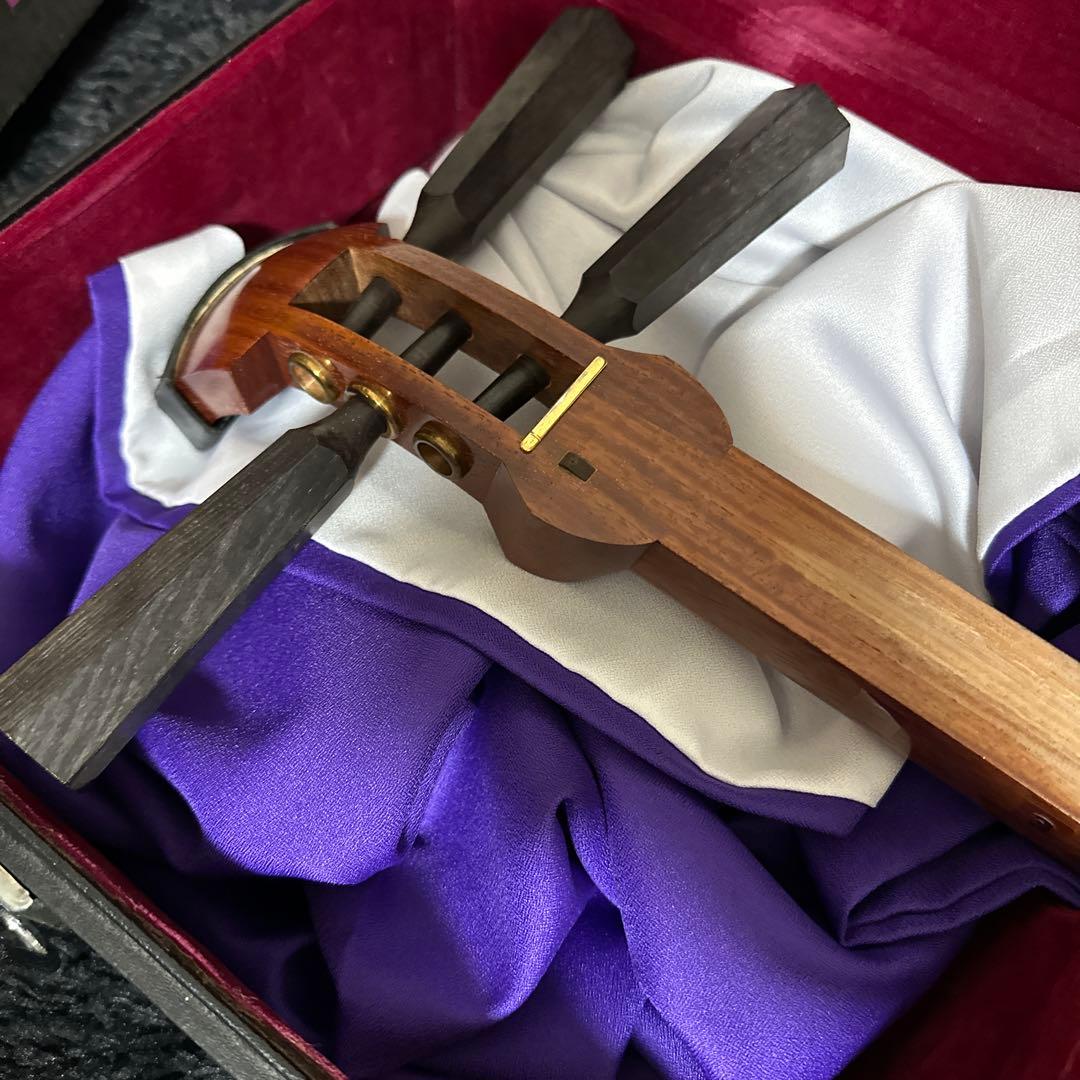 高級 津軽三味線 和楽器 弦楽器 ケース付属 付属品多数 雅楽 民族楽器 太棹