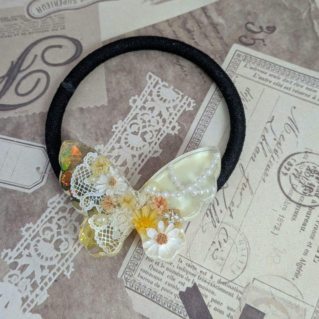 ＃318 イエロー✴ちょうちょ✴レジンヘアゴムキーホルダーブローチ