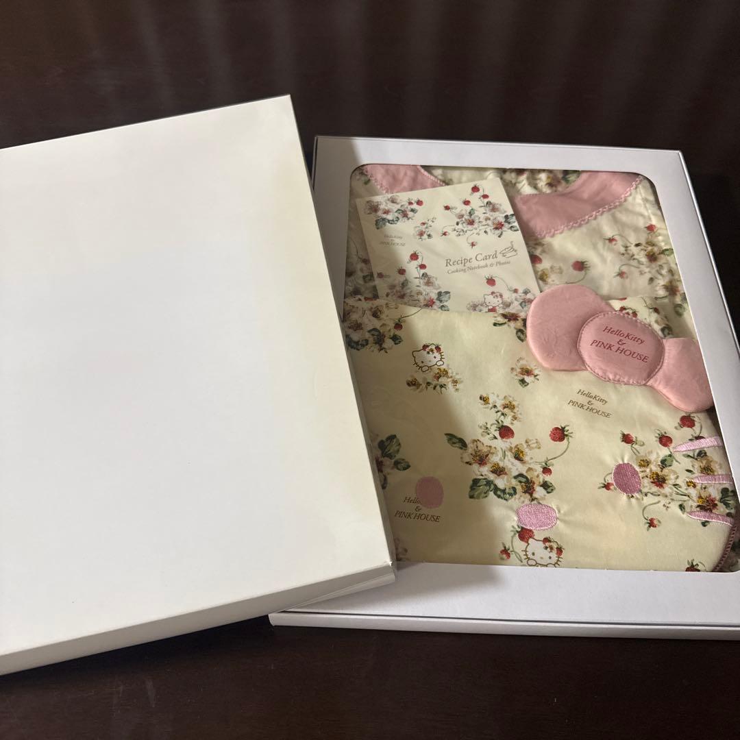 【レア】ハローキティ×ピンクハウス　エプロンとポーチセット