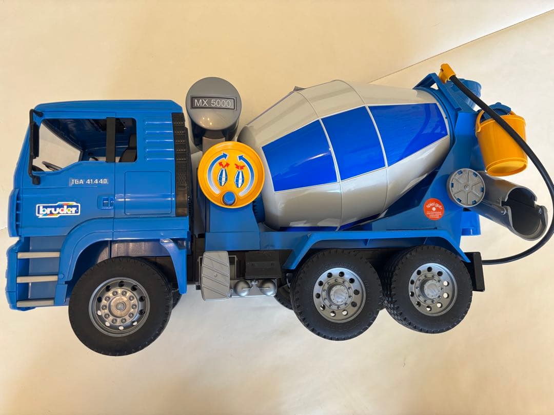 Bruder ミキサー車、ゴミ収集者、ショベルカー3点セット