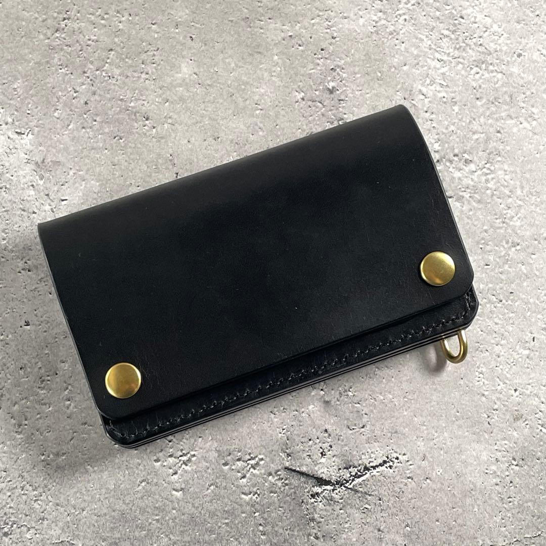 ミドルトラッカーウォレット CORE mid ZIP CRUST ブラック 真鍮