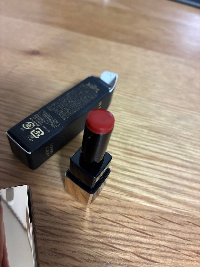 HERAエアリー パウダープライマー N ノベルティベロアポーチ付