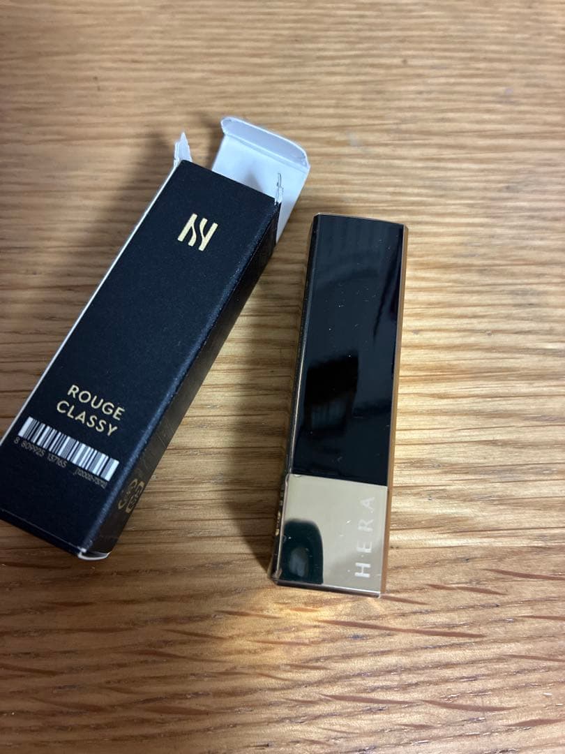 HERAエアリー パウダープライマー N ノベルティベロアポーチ付