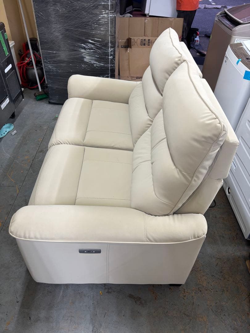 【値下げ中】2024年製 ニトリ 電動リクライニング 2人掛け