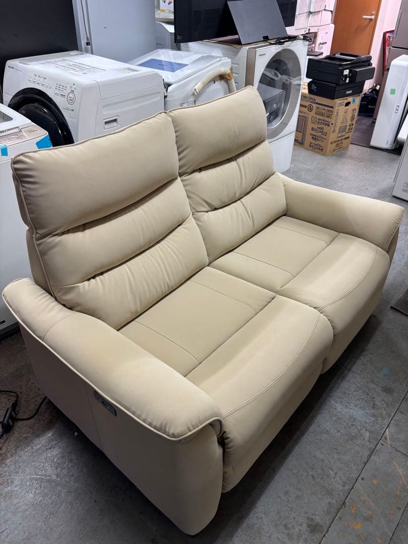 【値下げ中】2024年製 ニトリ 電動リクライニング 2人掛け
