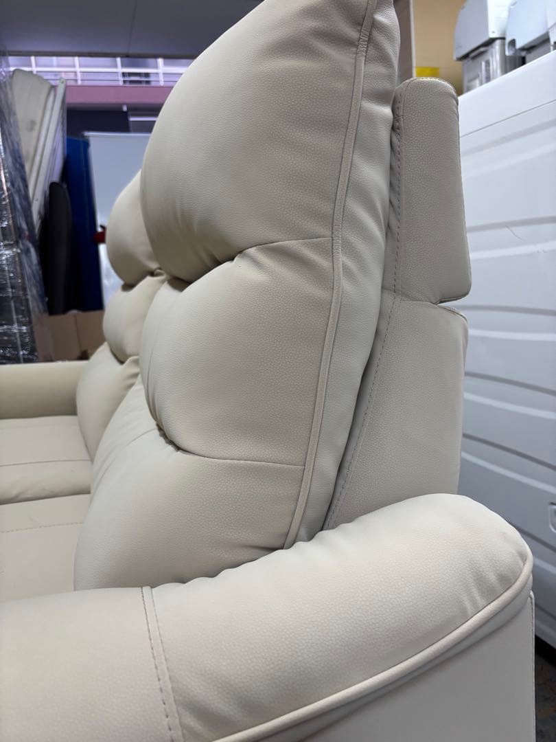 【値下げ中】2024年製 ニトリ 電動リクライニング 2人掛け