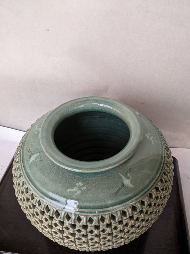 高麗青磁 熊津窯 花瓶 透かし 網目 青磁 花器 いいね！ 2 送料無料