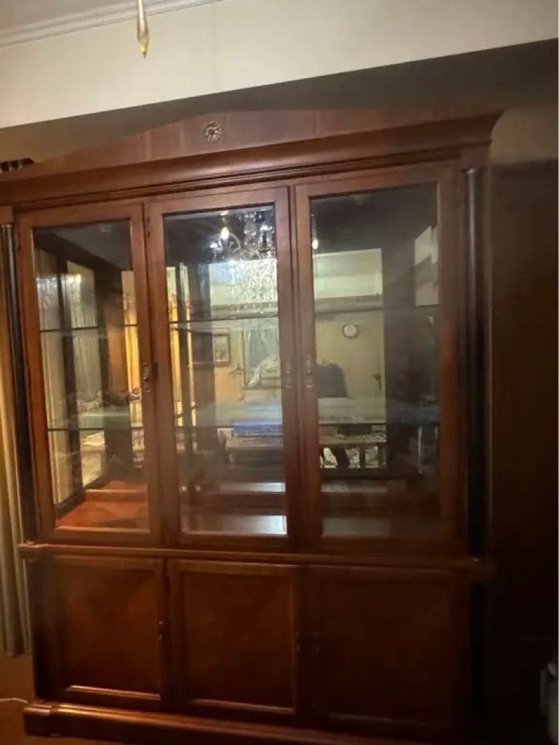 未使用　イーセンアーレン　キャビネット　棚　アンティーク　サイドボード　食器棚