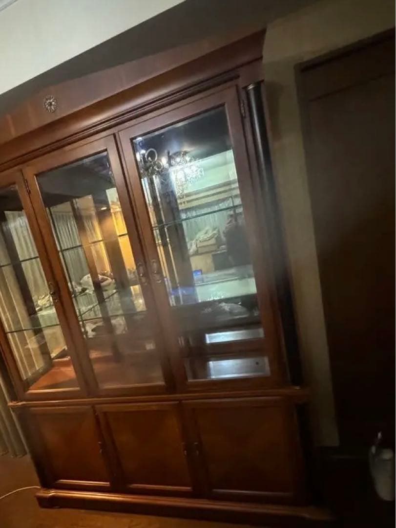 未使用　イーセンアーレン　キャビネット　棚　アンティーク　サイドボード　食器棚