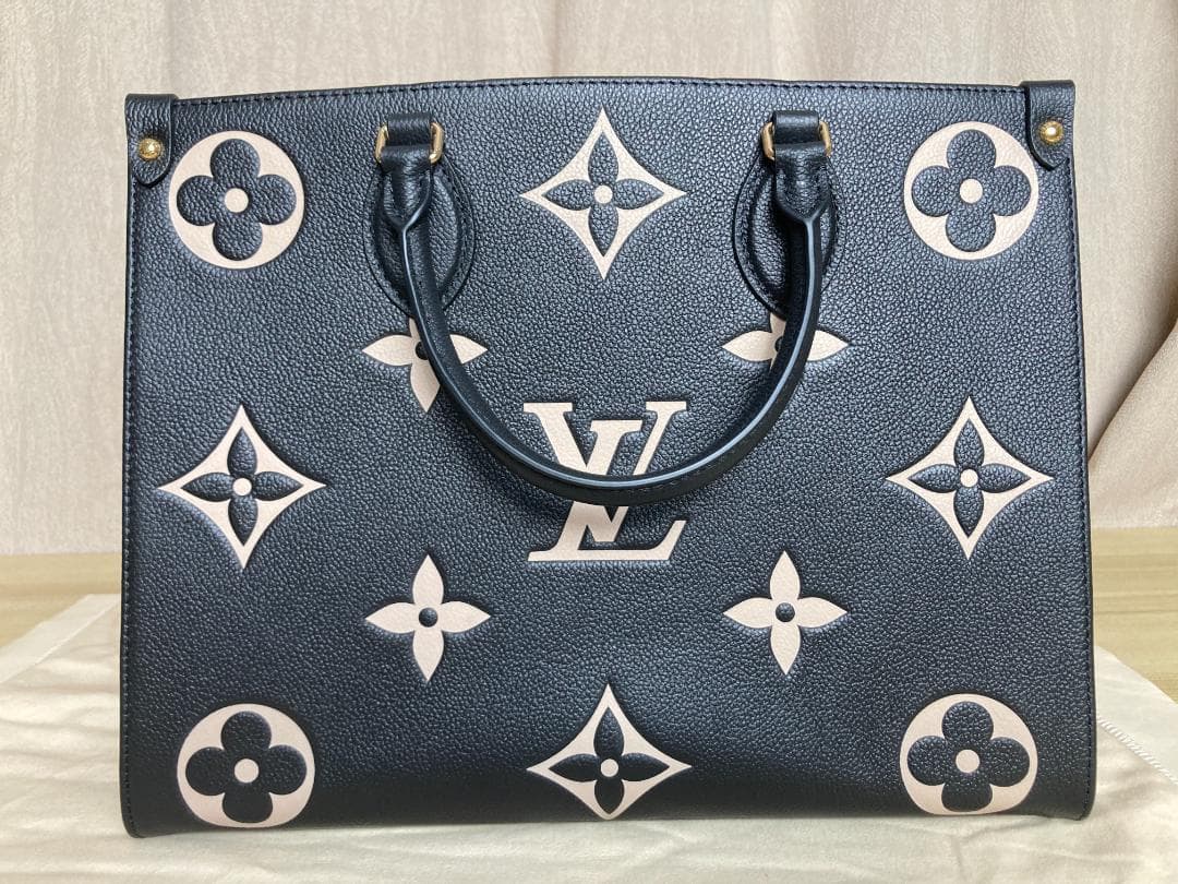 木製 羊のオブジェ 2個セット