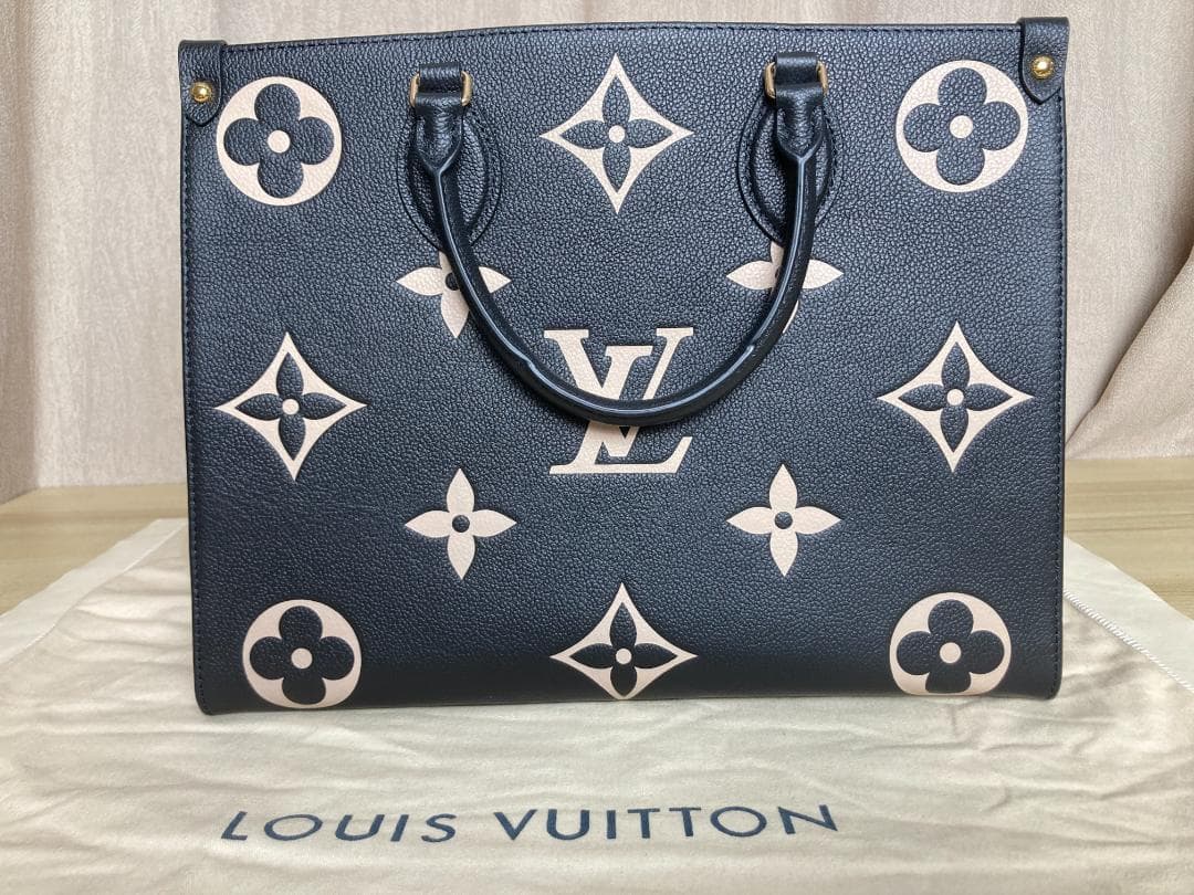 木製 羊のオブジェ 2個セット