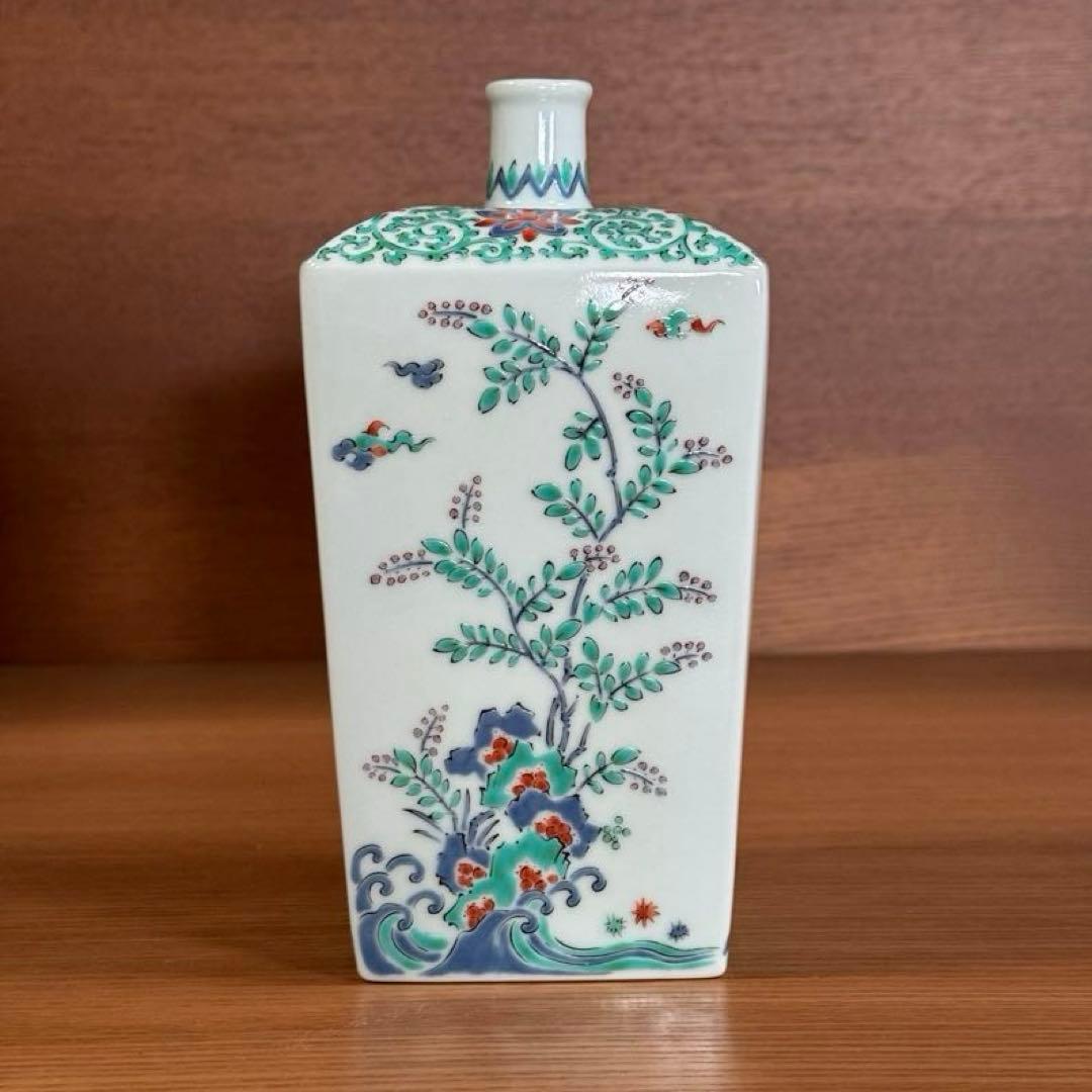 有田焼 李荘窯 柿右衛門様式 色絵 角花瓶☆