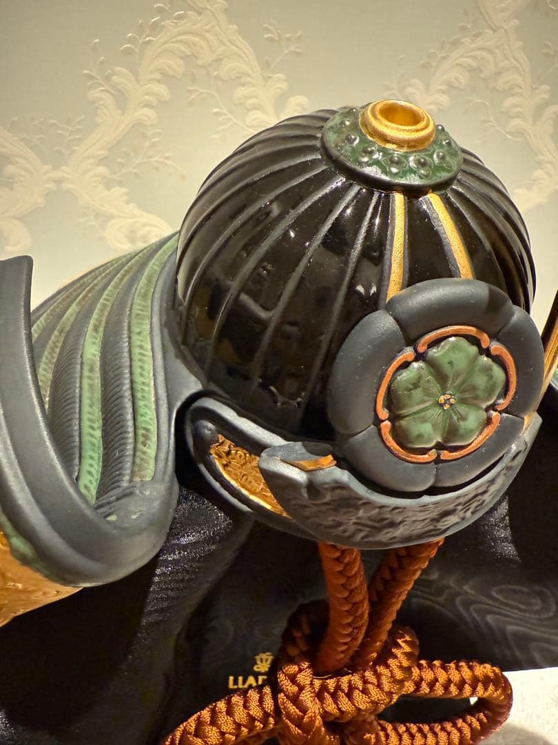 リヤドロ　兜　節句に　ガラスケース付き　難あり　価格交渉OK