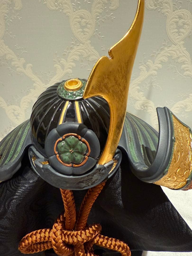 リヤドロ　兜　節句に　ガラスケース付き　難あり　価格交渉OK