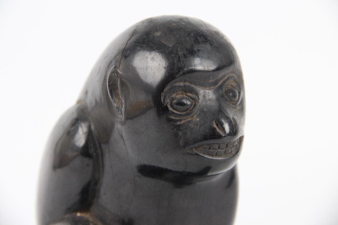 室町時代 木彫 猿置物 黒檀　硬木 在銘有 花押付　日本彫刻 FF01-01