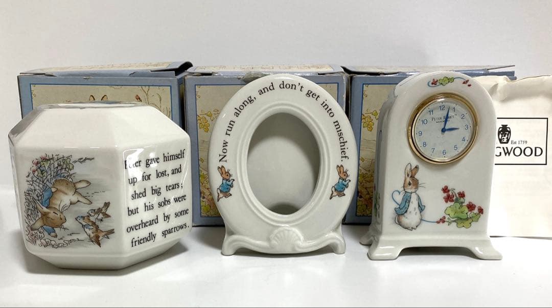 ウェッジウッドピーターラビット 貯金箱 写真立て 置時計 旧刻印 イギリス製