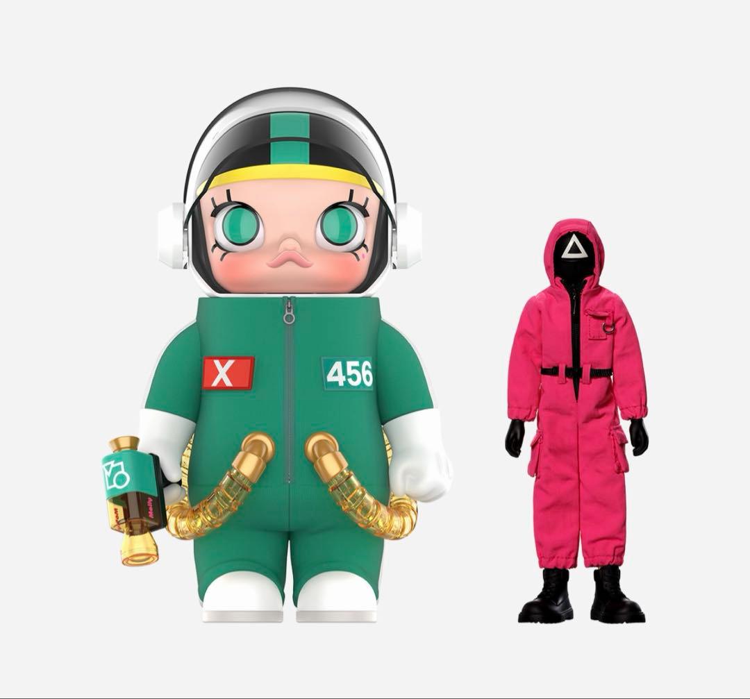 MEGA SPACE MOLLY 400% Squid Game フィギュア